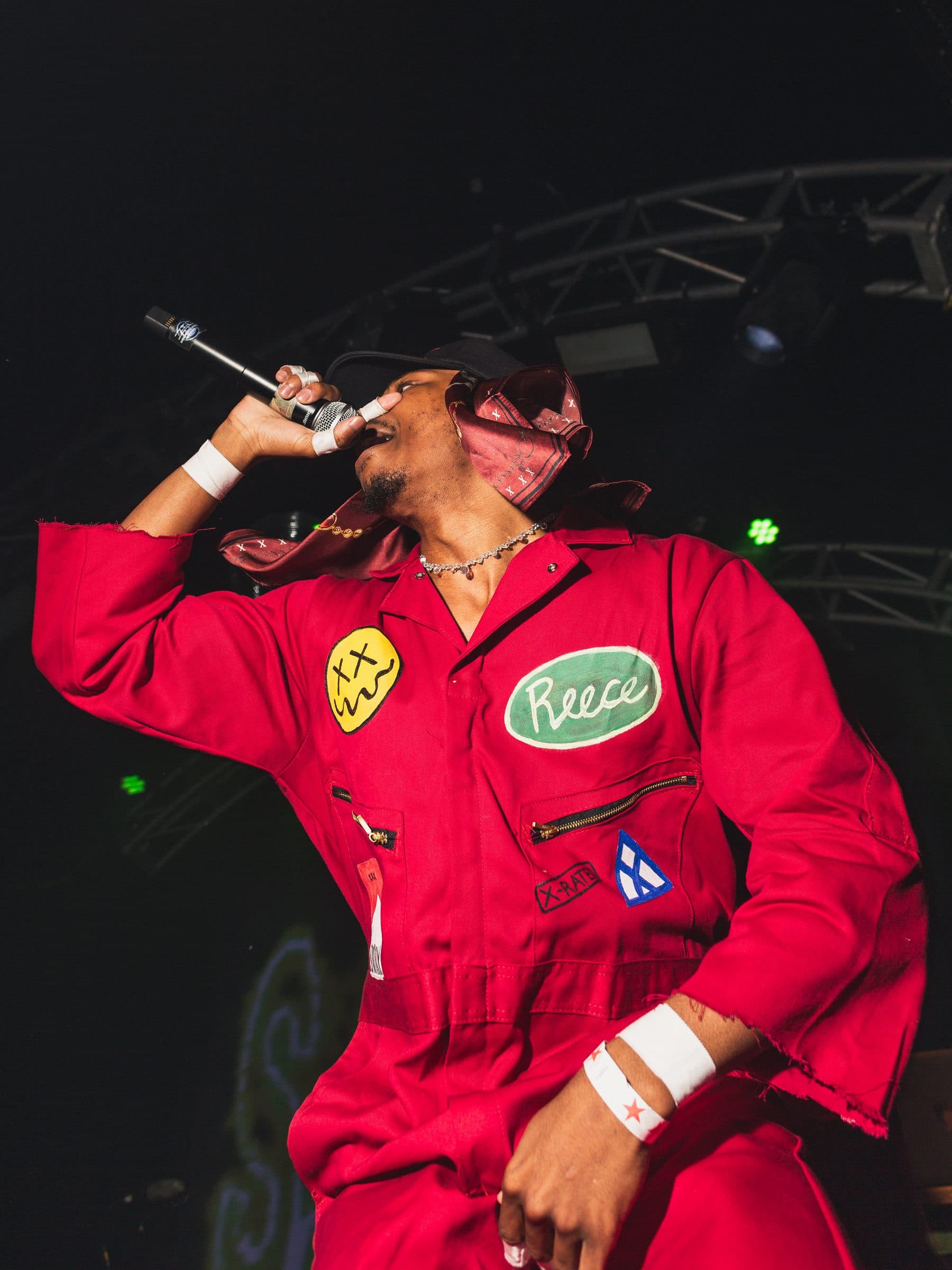 SAMNX performing live